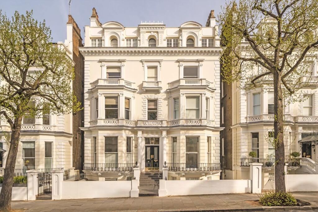 1 bed 1st Floor Flat for rent in Kensington. From Marsh & Parsons - Holland Park
