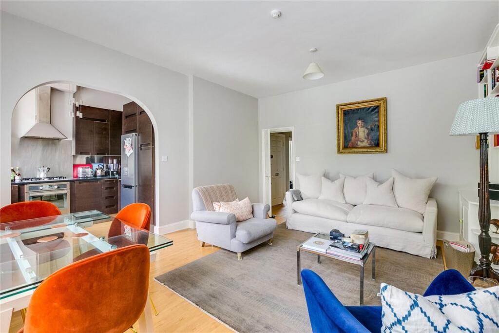 2 bed 1st Floor Flat for rent in Kensington. From Marsh & Parsons - Holland Park