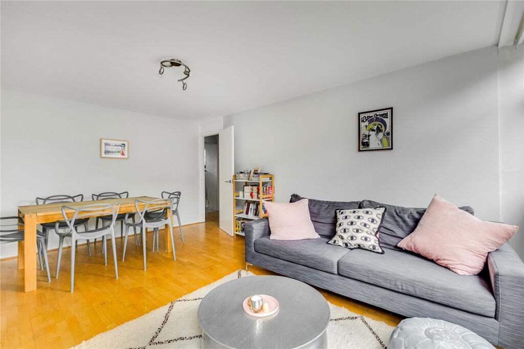 3 bed 1st Floor Flat for rent in Kensington. From Marsh & Parsons - Holland Park