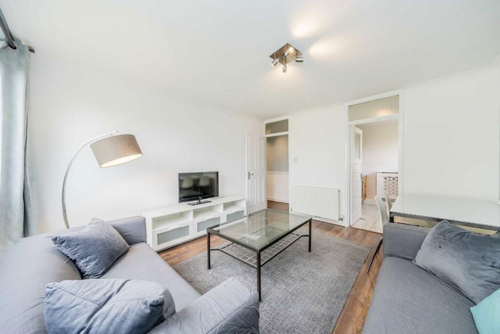 1 bed 1st Floor Flat for rent in Kensington. From Marsh & Parsons - Holland Park