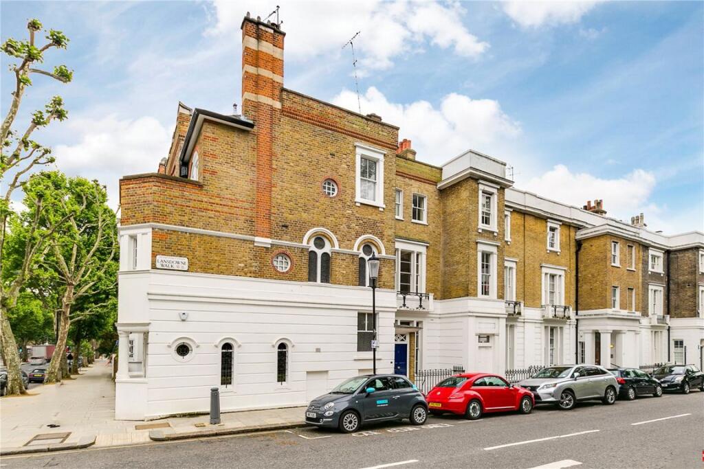 2 bed 1st Floor Flat for rent in Kensington. From Marsh & Parsons - Holland Park