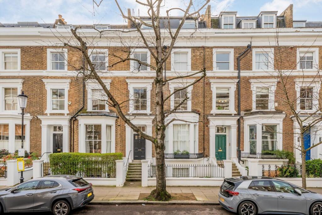 1 bed 1st Floor Flat for rent in London. From Marsh & Parsons - Holland Park