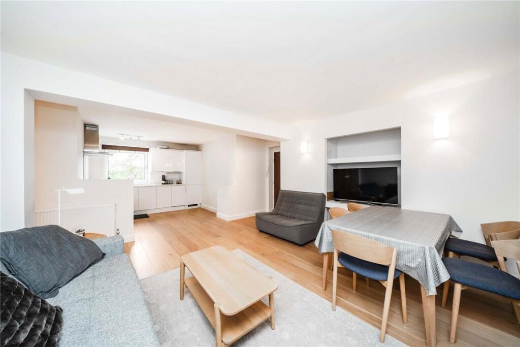 2 bed 1st Floor Flat for rent in Kensington. From Marsh & Parsons - Holland Park