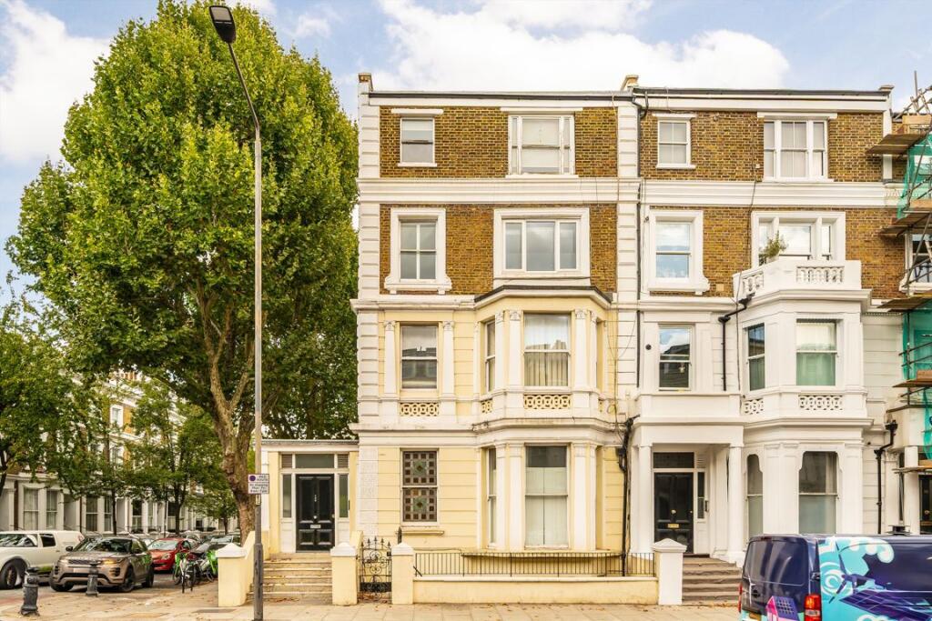 2 bed 1st Floor Flat for rent in Kensington. From Marsh & Parsons - Holland Park