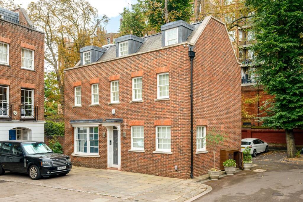 4 bed Detached for rent in Kensington. From Marsh & Parsons - Holland Park 4 bed Detached for rent in Kensington. From Marsh & Parsons - Holland Park