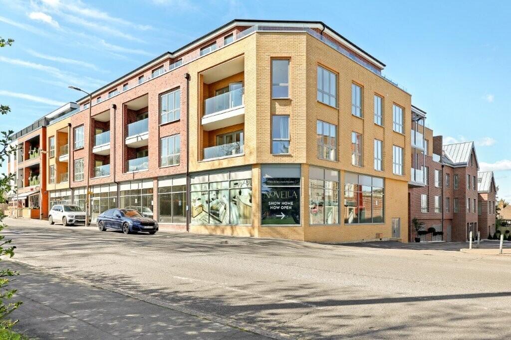 1 bed Apartment for rent in Chigwell. From Lawlors Property Services Ltd - Loughton Sales