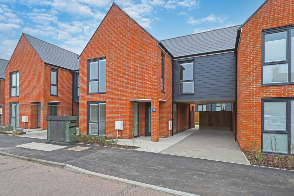 4 bed Link detached for rent in Loughton. From Lawlors Property Services Ltd - Loughton Sales 4 bed Link detached for rent in Loughton. From Lawlors Property Services Ltd - Loughton Sales