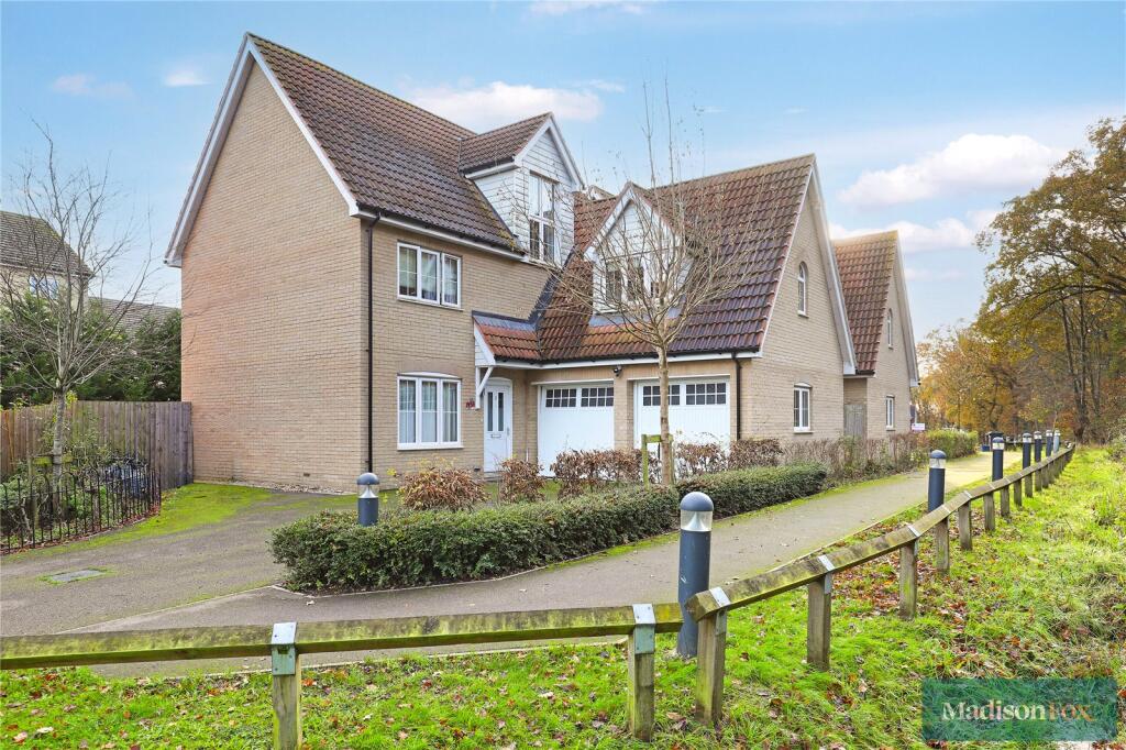 6 bed Detached for rent in Chigwell. From Madison Fox - Chigwell