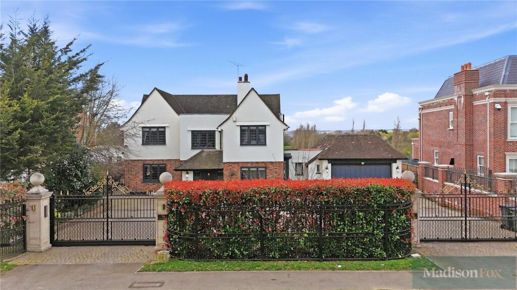 4 bed Detached for rent in Chigwell. From Madison Fox - Chigwell