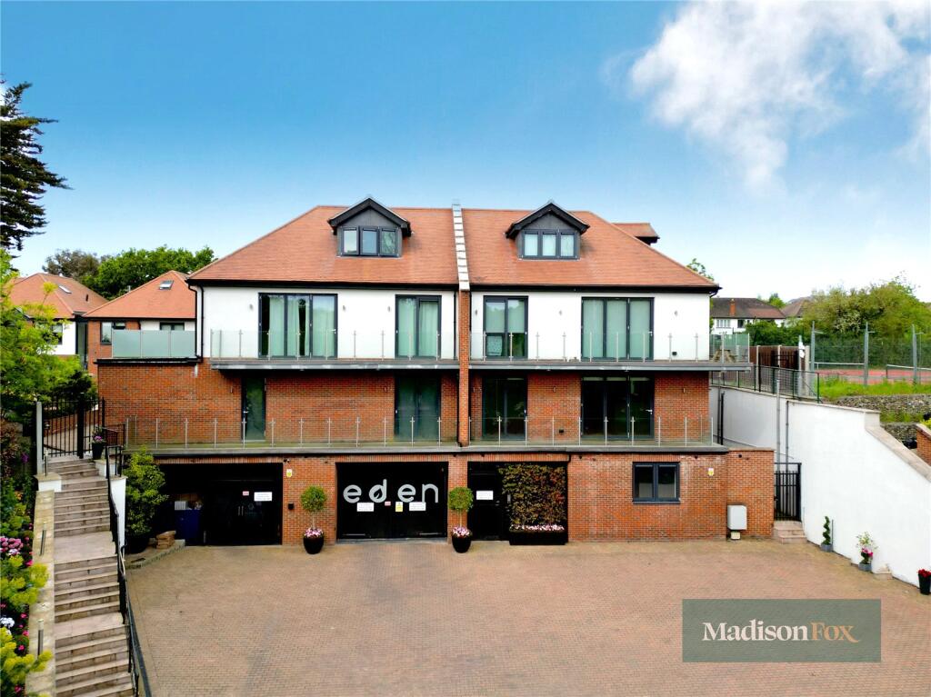 2 bed Apartment for rent in Chigwell Row. From Madison Fox - Chigwell 2 bed Apartment for rent in Chigwell Row. From Madison Fox - Chigwell