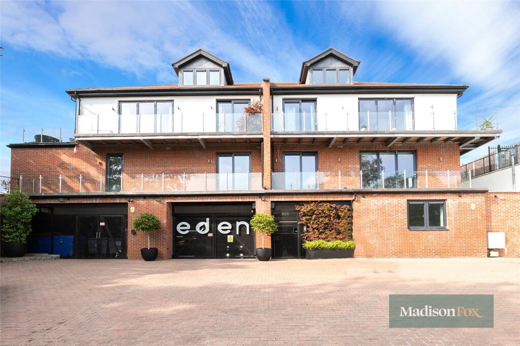 2 bed Apartment for rent in Chigwell Row. From Madison Fox - Chigwell 2 bed Apartment for rent in Chigwell Row. From Madison Fox - Chigwell