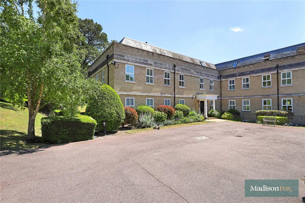 3 bed Apartment for rent in Woodford. From Madison Fox - Chigwell