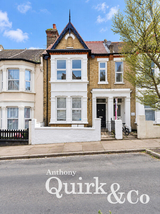 3 bed 1st Floor Flat for rent in Southend-on-Sea. From Anthony Quirk - Canvey Island 3 bed 1st Floor Flat for rent in Southend-on-Sea. From Anthony Quirk - Canvey Island