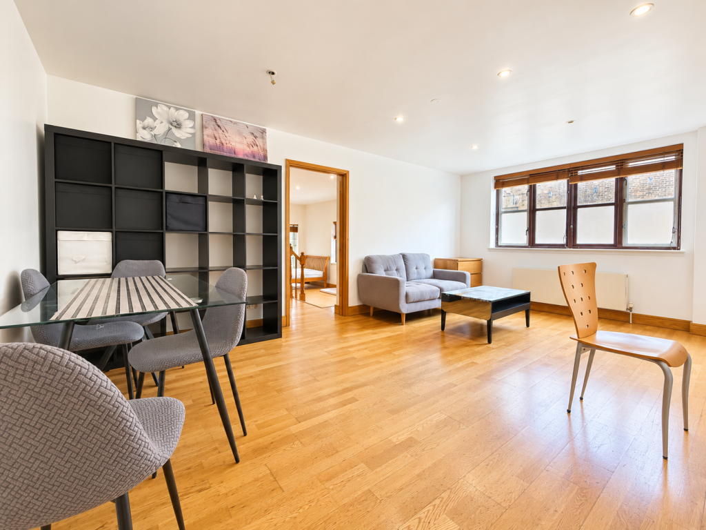 3 bed Apartment for rent in Stepney. From Abatoria - Wapping