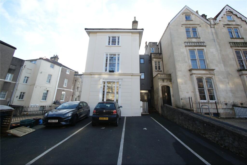 2 bed Apartment for rent in Leigh Woods. From Abode Property Management - Student