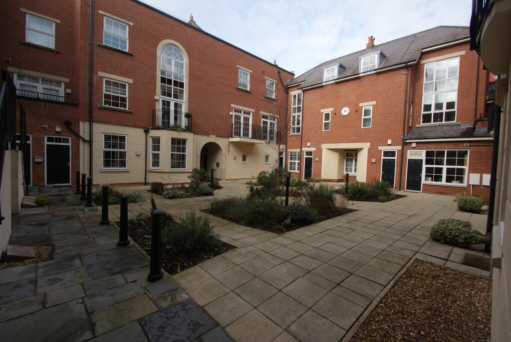 2 bed Annexe for rent in Bristol. From Abode Property Management - Student