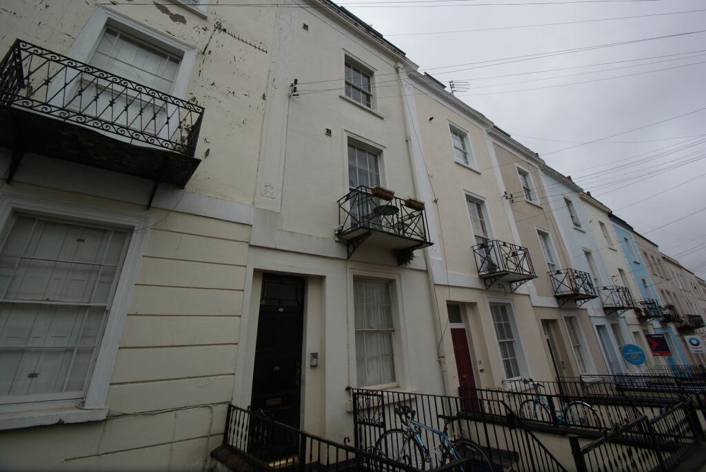 1 bed Apartment for rent in Bristol. From Abode Property Management - Student