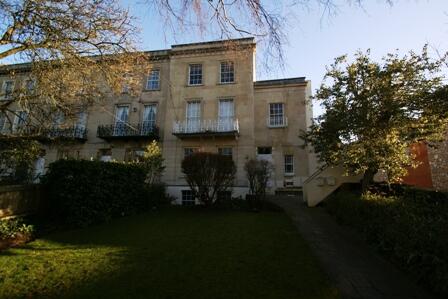 3 bed Apartment for rent in Bristol. From Abode Property Management - Student
