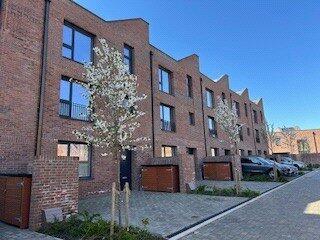 4 bed Mid Terraced House for rent in Filton. From Abode Property Management - Student