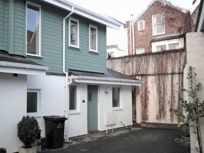 3 bed Detached for rent in Leigh Woods. From Abode Property Management - Student