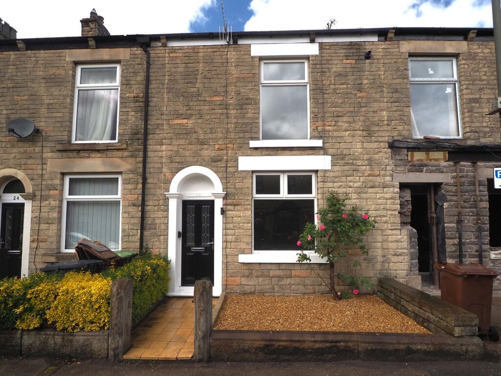 2 bed Mid Terraced House for rent in New Mills. From Sutherland Reay - Chapel-en-le-Frith 2 bed Mid Terraced House for rent in New Mills. From Sutherland Reay - Chapel-en-le-Frith