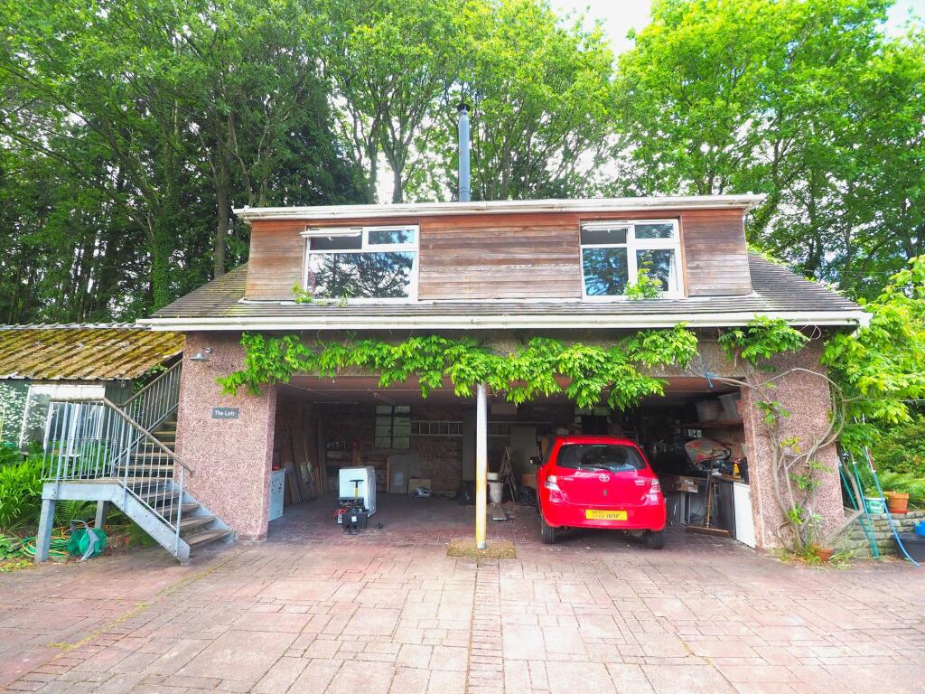 2 bed 1st Floor Flat for rent in New Mills. From Sutherland Reay - Chapel-en-le-Frith