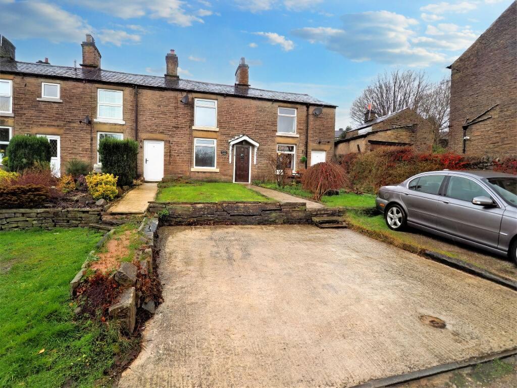 2 bed Mid Terraced House for rent in Whaley Bridge. From Sutherland Reay - Chapel-en-le-Frith