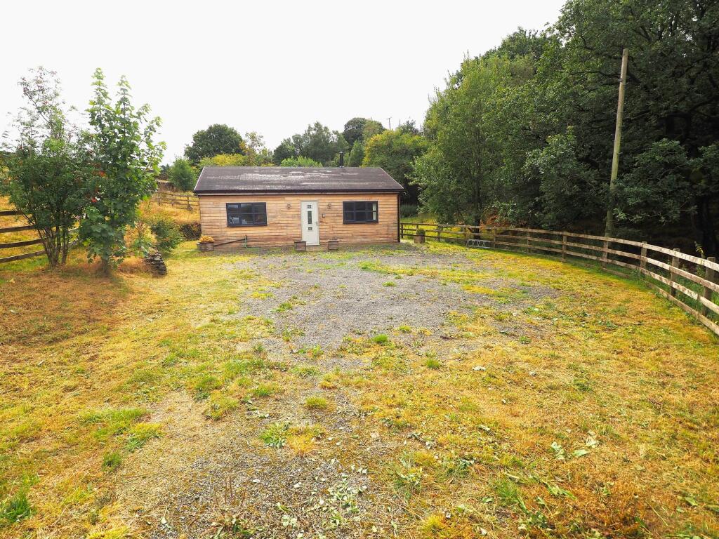 2 bed Detached for rent in Hayfield. From Sutherland Reay - Chapel-en-le-Frith