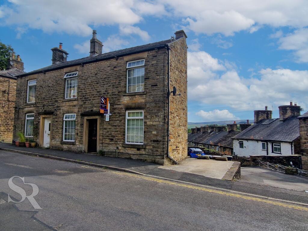 2 bed End of Terrace for rent in New Mills. From Sutherland Reay - Chapel-en-le-Frith