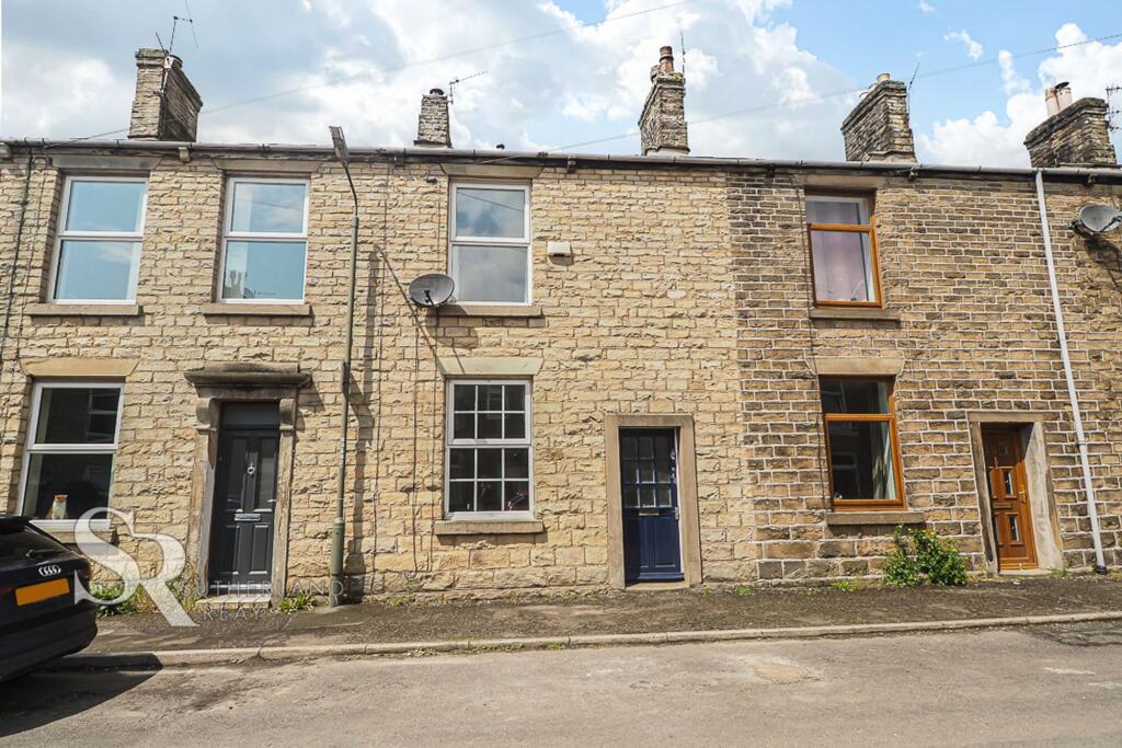 2 bed Mid Terraced House for rent in New Mills. From Sutherland Reay - Chapel-en-le-Frith 2 bed Mid Terraced House for rent in New Mills. From Sutherland Reay - Chapel-en-le-Frith