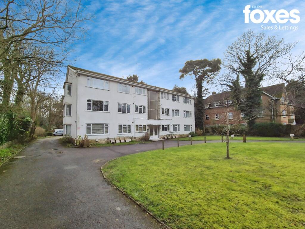 2 bed 1st Floor Flat for rent in Bournemouth. From Foxes Sales & Lettings - Bournemouth