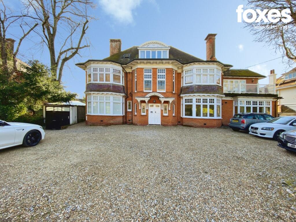 3 bed Apartment for rent in Bournemouth. From Foxes Sales & Lettings - Bournemouth