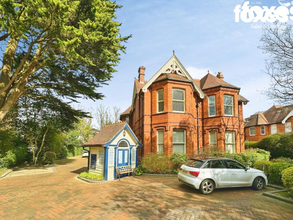 2 bed Apartment for rent in Bournemouth. From Foxes Sales & Lettings - Bournemouth