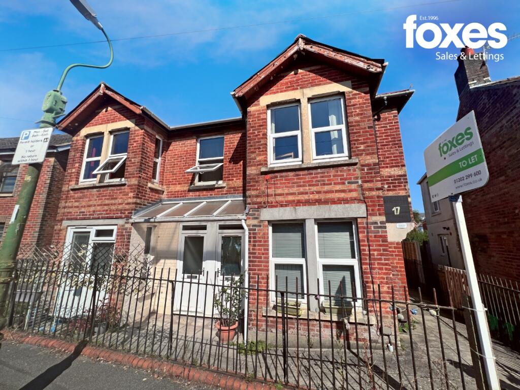 2 bed Mews for rent in Bournemouth. From Foxes Sales & Lettings - Bournemouth