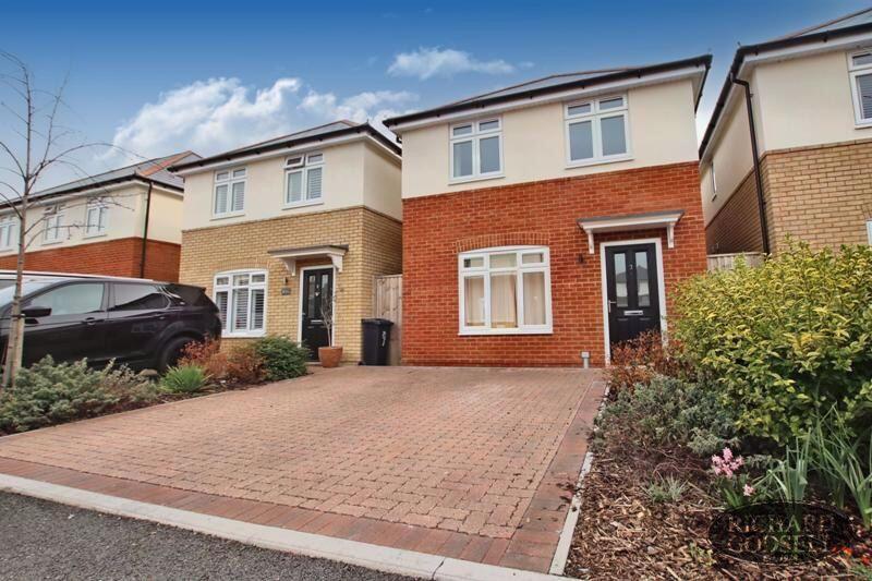 3 bed Detached for rent in Winkton. From Richard Godsell Estate Agents - Christchurch