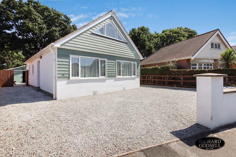 4 bed Detached for rent in Winkton. From Richard Godsell Estate Agents - Christchurch 4 bed Detached for rent in Winkton. From Richard Godsell Estate Agents - Christchurch