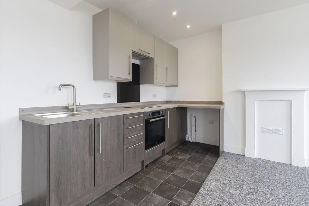 2 bed Apartment for rent in Prestbury. From Elliot Oliver Sales - Cheltenham