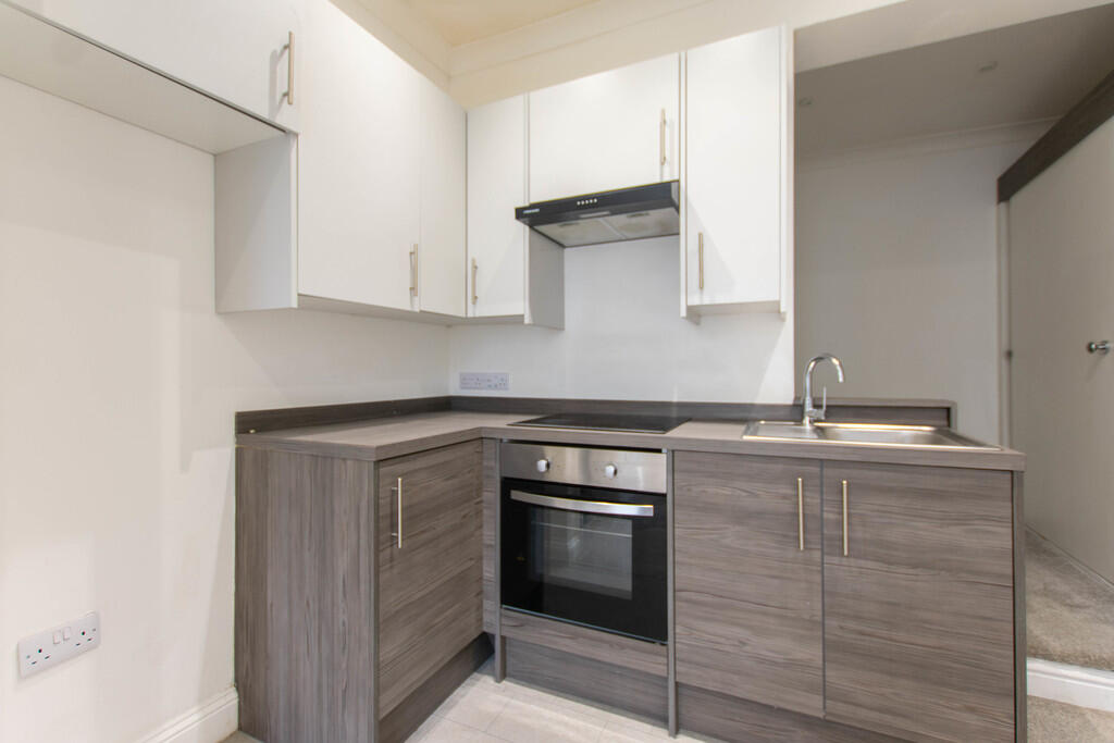 0 bed Studio for rent in Prestbury. From Elliot Oliver Sales and Lettings - Cheltenham