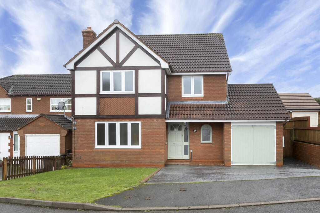 4 bed Detached for rent in Lickey End. From Elliot Oliver Sales - Cheltenham 4 bed Detached for rent in Lickey End. From Elliot Oliver Sales - Cheltenham