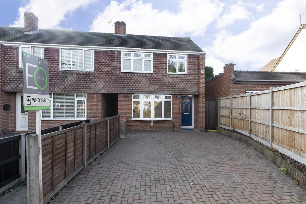 3 bed End of Terrace for rent in Longford. From Elliot Oliver Sales - Cheltenham 3 bed End of Terrace for rent in Longford. From Elliot Oliver Sales - Cheltenham