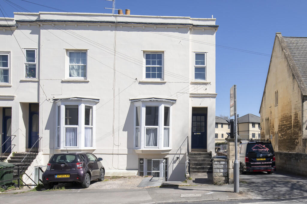 1 bed House (unspecified) for rent in Cheltenham. From Elliot Oliver Sales - Cheltenham 1 bed House (unspecified) for rent in Cheltenham. From Elliot Oliver Sales - Cheltenham