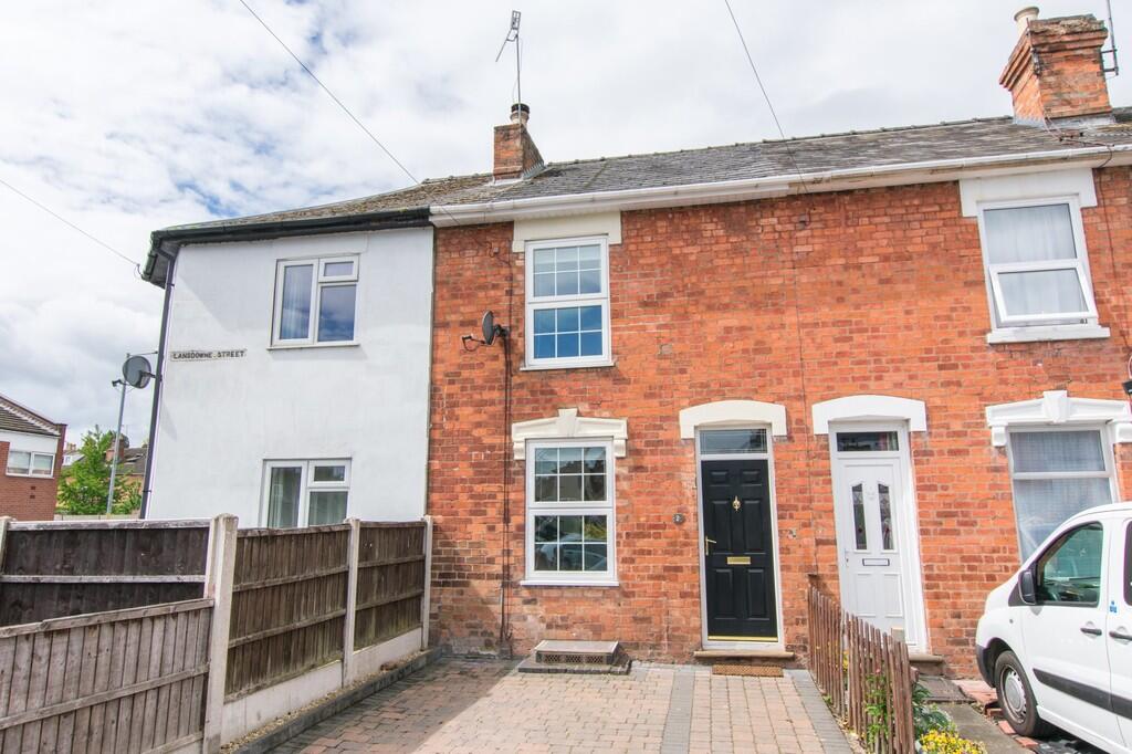 2 bed Mid Terraced House for rent in Worcester. From Elliot Oliver Sales - Cheltenham