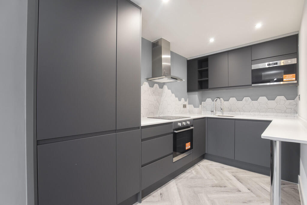 2 bed Apartment for rent in Cheltenham. From Elliot Oliver Sales - Cheltenham