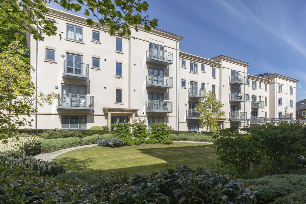 2 bed House (unspecified) for rent in Leckhampton Hill. From Elliot Oliver Sales - Cheltenham