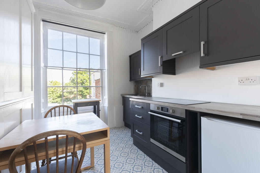 1 bed Apartment for rent in Prestbury. From Elliot Oliver Sales - Cheltenham