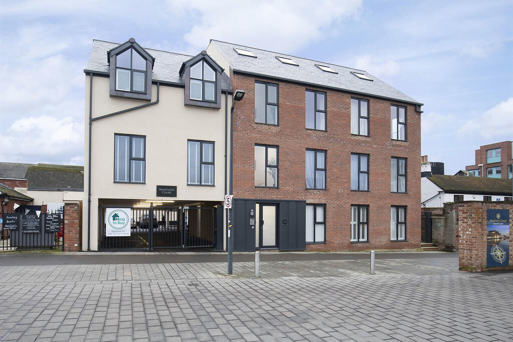 2 bed Apartment for rent in Gloucester. From Elliot Oliver Sales - Cheltenham