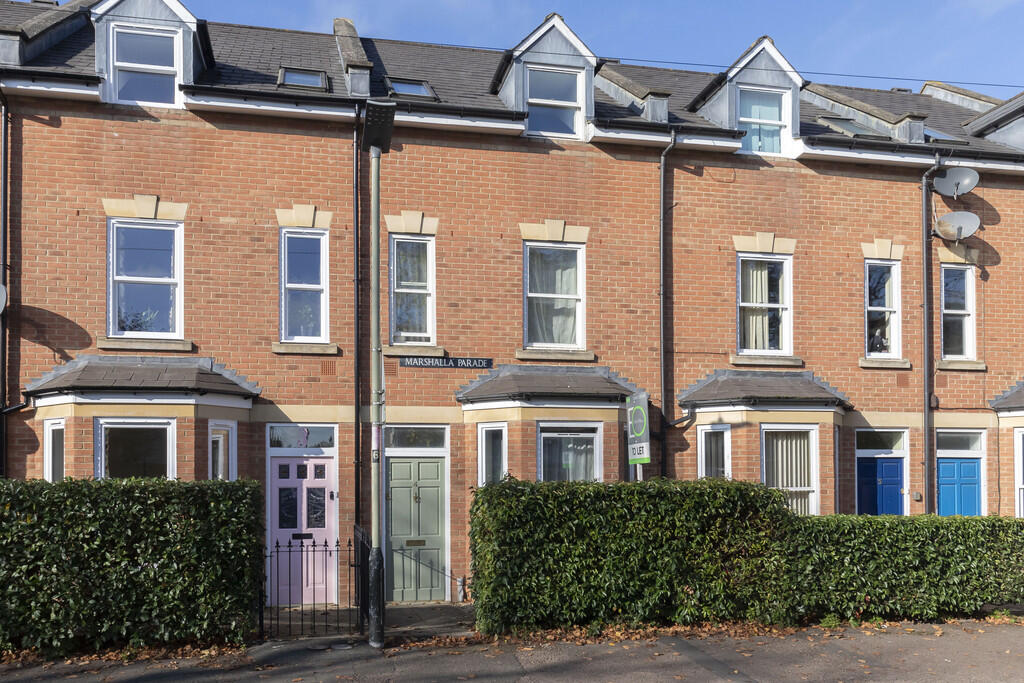 4 bed Not Specified for rent in Cheltenham. From Elliot Oliver Sales - Cheltenham