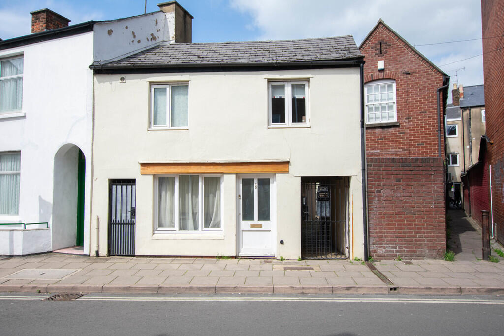 2 bed Apartment for rent in Cheltenham. From Elliot Oliver Sales - Cheltenham