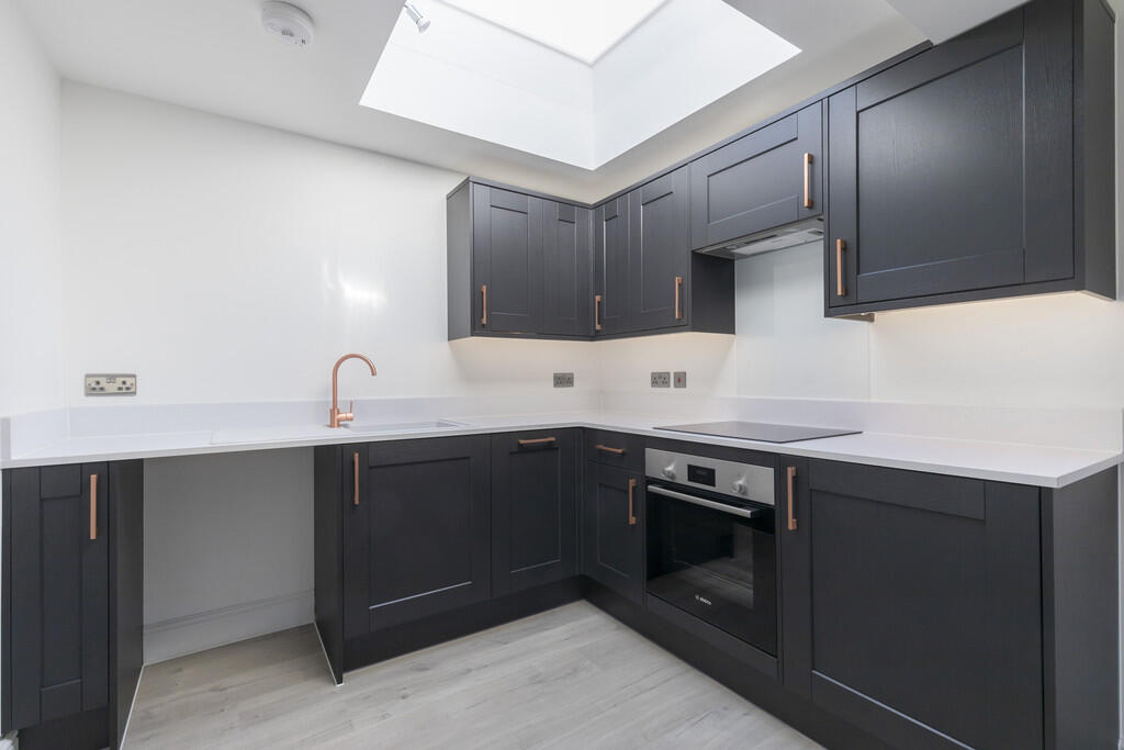 2 bed Apartment for rent in Prestbury. From Elliot Oliver Sales - Cheltenham