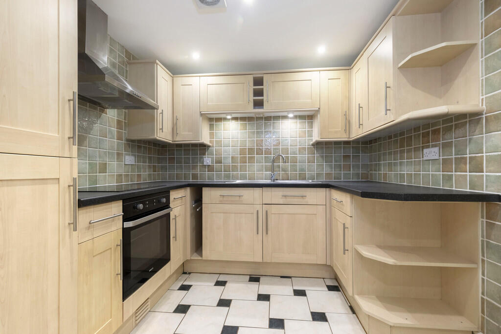 1 bed Apartment for rent in Prestbury. From Elliot Oliver Sales - Cheltenham